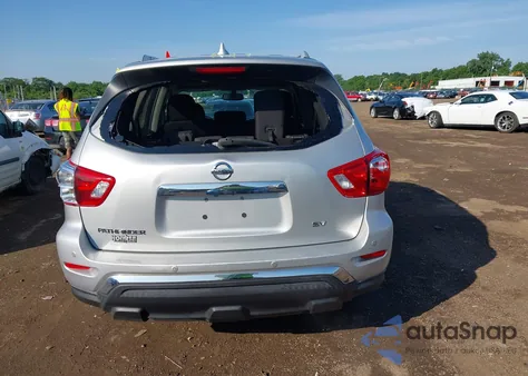2020 Nissan Pathfinder Sv 2Wd z USA, uszkodzony, nr VIN 5N1DR2BN9LC585171